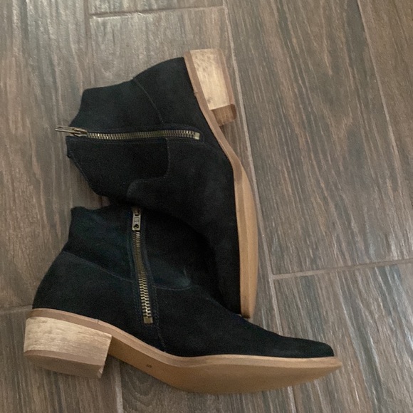 1937 suede ankle booties pointy - Picture 3 of 9